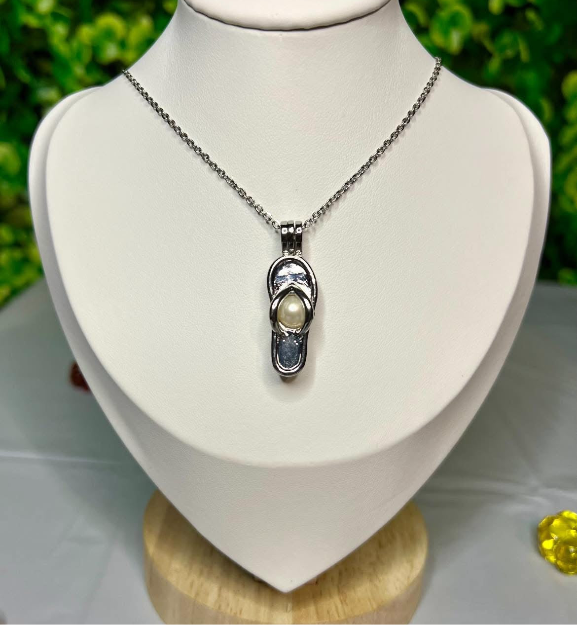 Flip necklace (incluye perla charm y cadena