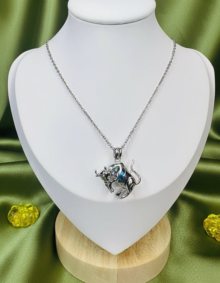 Taurus ♉️ includes- Cage,oyster 🦪 with pearl inside-necklace and a surprise gift 💝