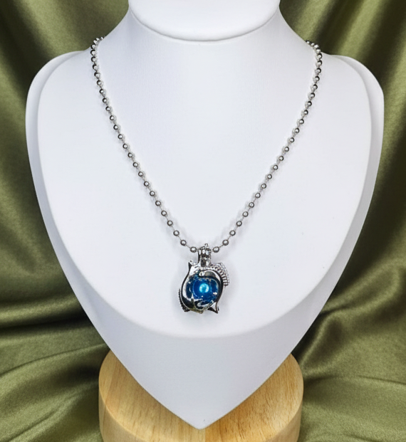 Piscis ♓️ includes-Cage,oyster 🦪 with pearl inside and a 🆓 gift 💝