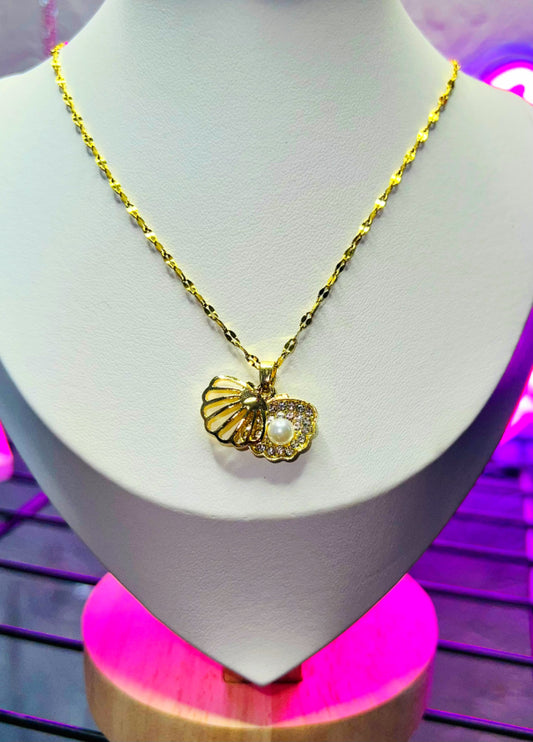 Open oyster pearl necklace #87